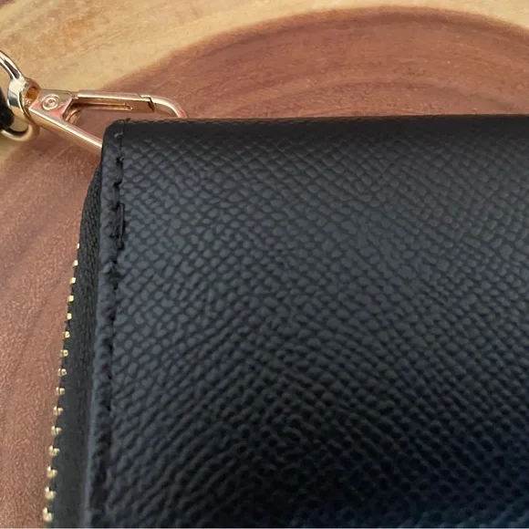 Micro-Pak Small Black Corner Zip Vegan Pebbled Leather Wristlet Wallet NWOT - Picture 11 of 12